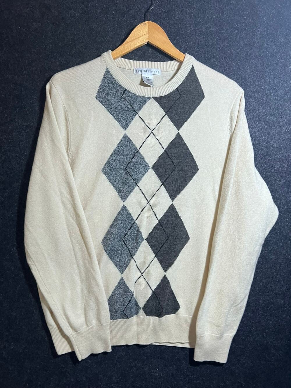 Geoffrey Beene sweater LONG SLEEVE Women Medium bEIGE WITH PATTERN